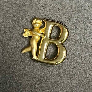 Luca Razza, Goldtone Cherub Letter B, Brooch pin, 1 x1, VGC